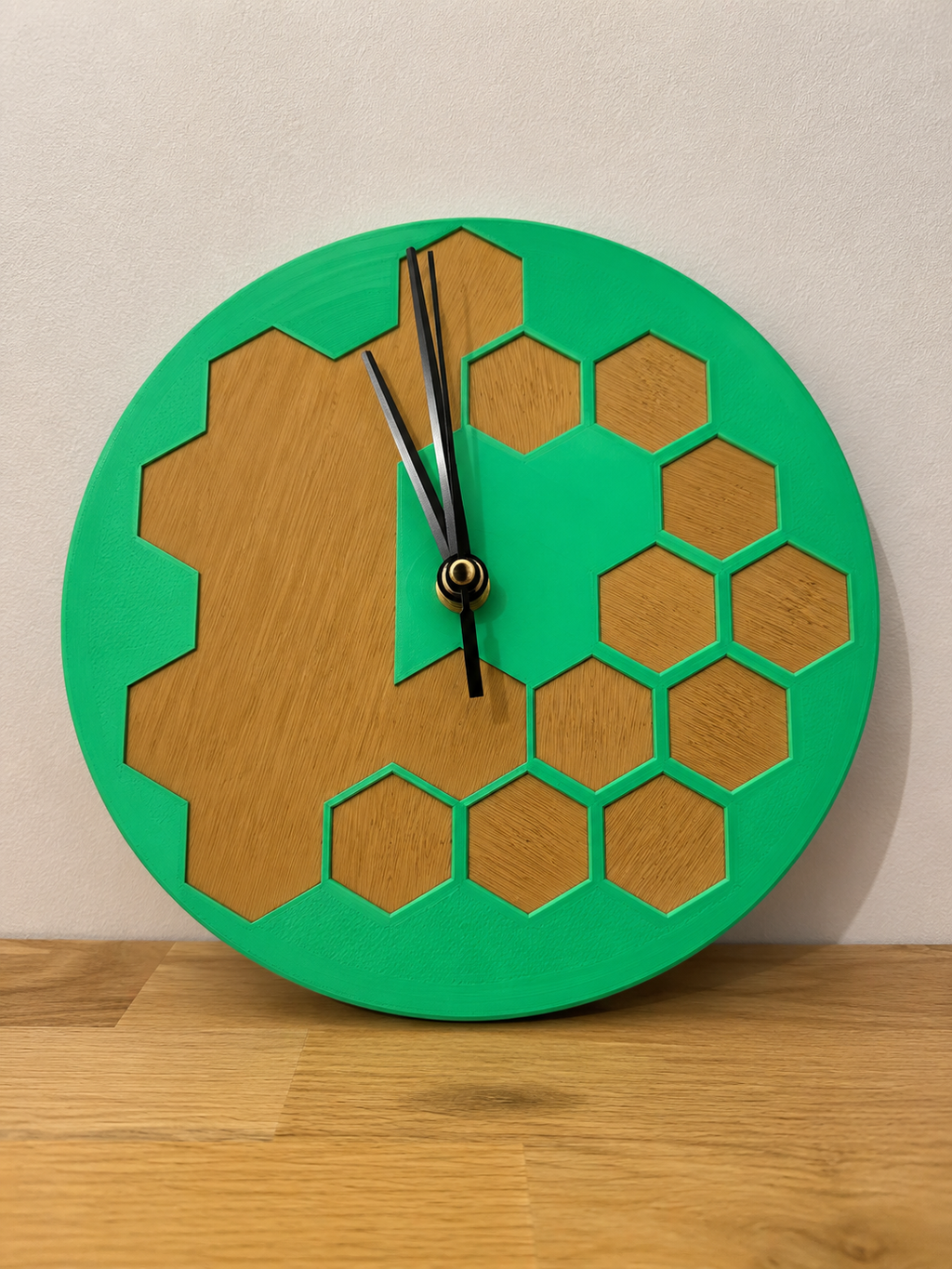 Horloge Murale Design Hexagone insert bois - 100% Insert bois