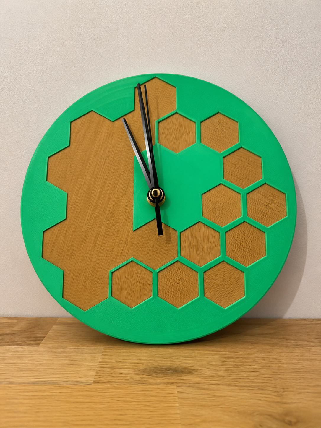 Horloge Murale Design Hexagone insert bois - 100% Insert bois