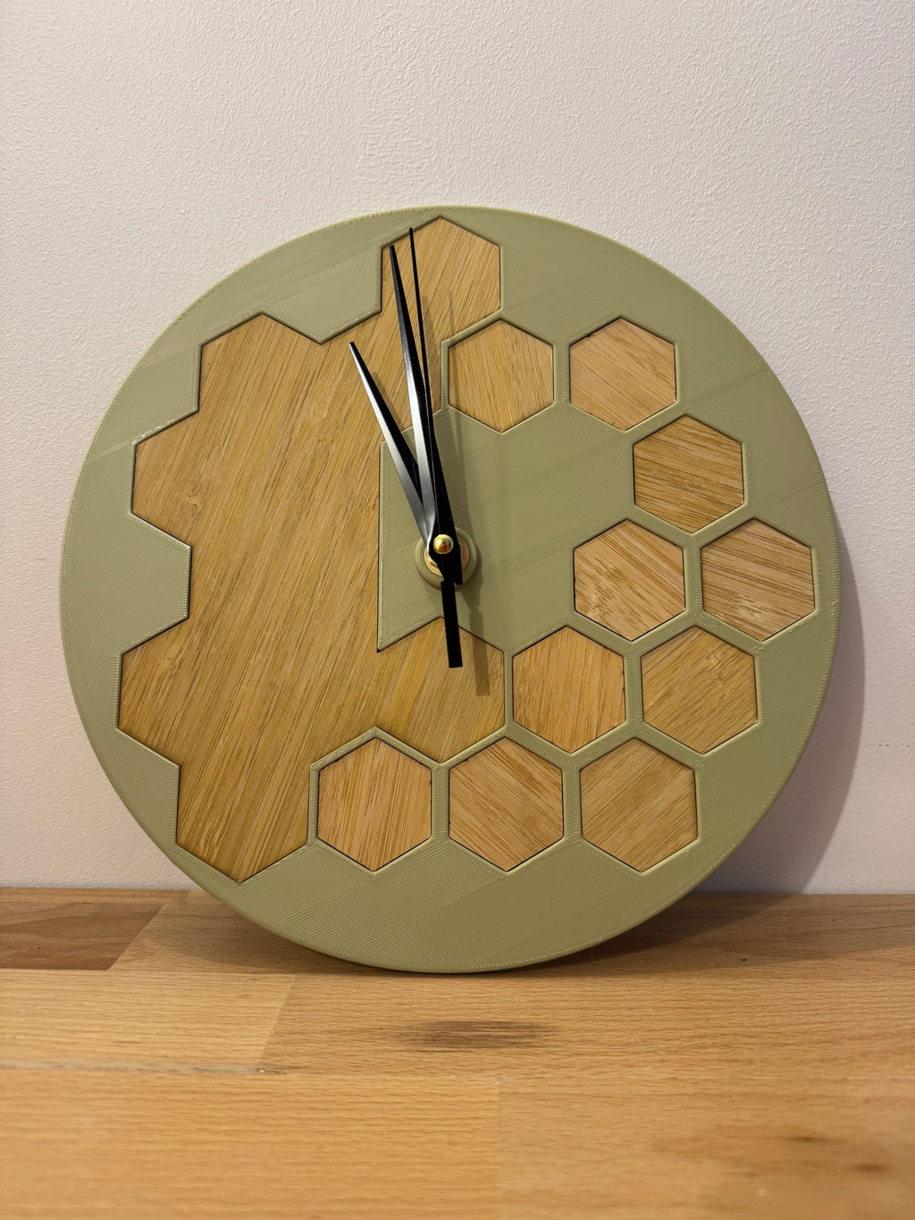 Horloge Murale Design Hexagone insert bois - 100% Insert bois