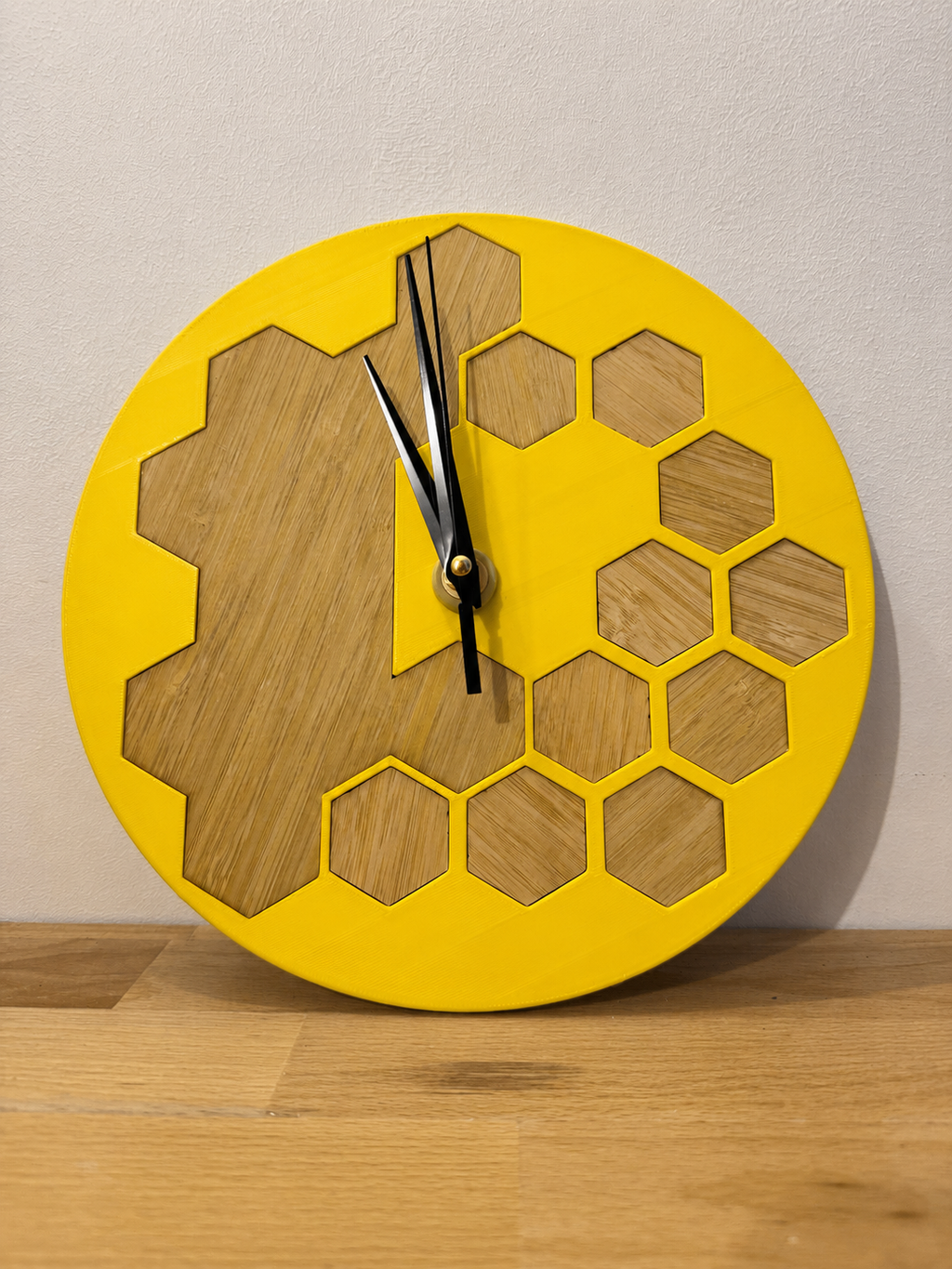Horloge Murale Design Hexagone insert bois - 100% Insert bois