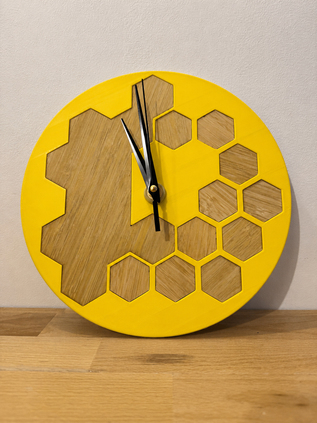 Horloge Murale Design Hexagone insert bois - 100% Insert bois